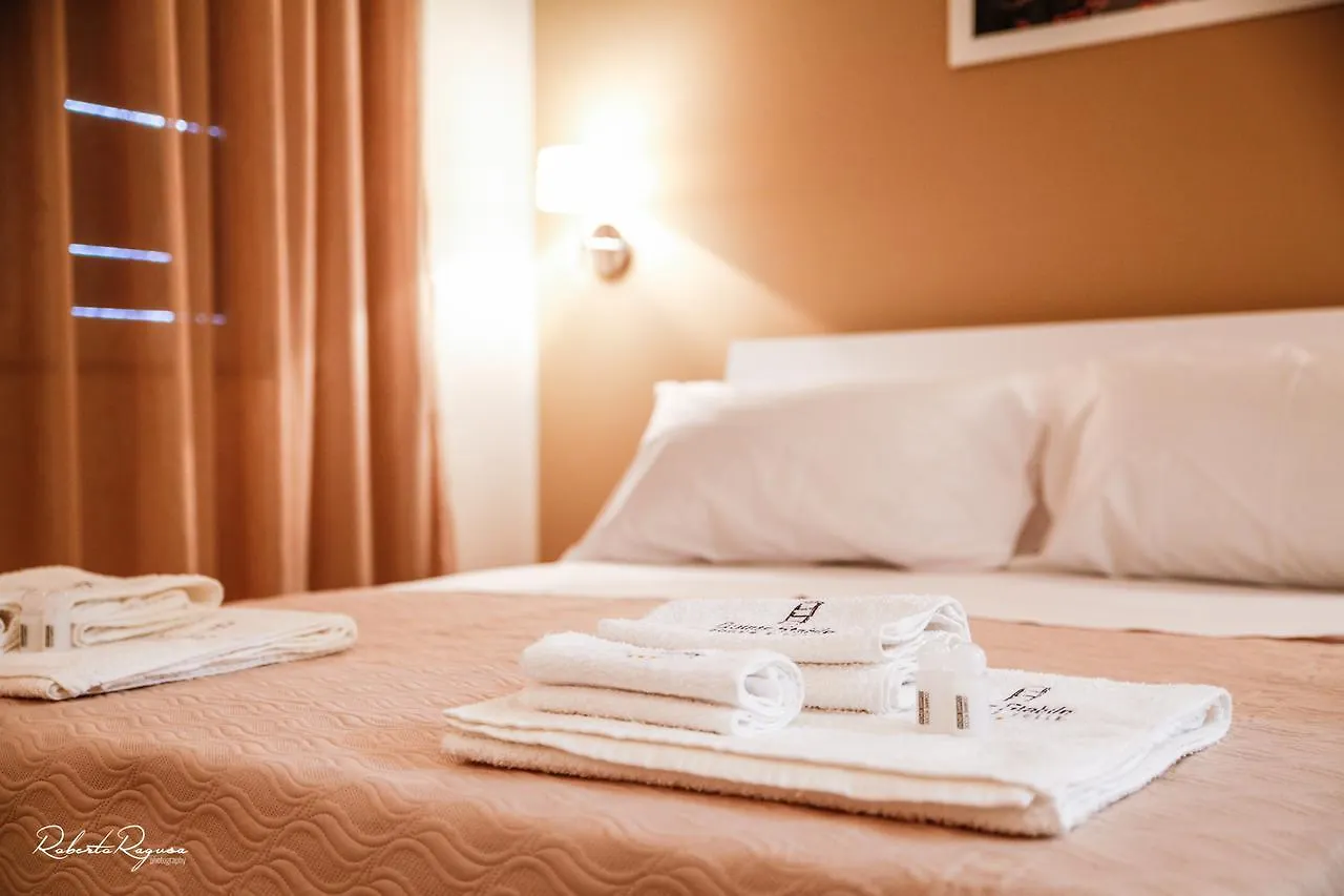 باليرمو Quinto Stabile Rooms&Suite فندق مبيت وإفطار