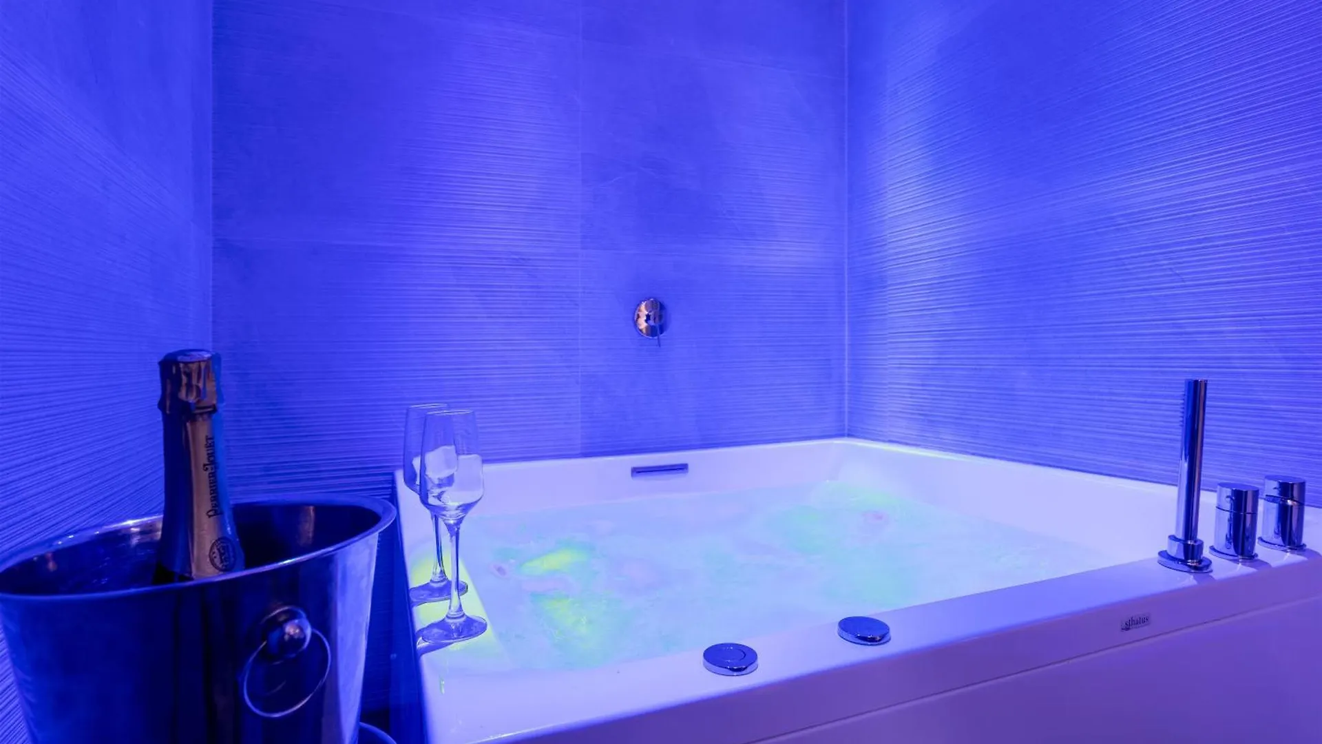 Quinto Stabile Rooms&Suite Palermo 3*,  Italia