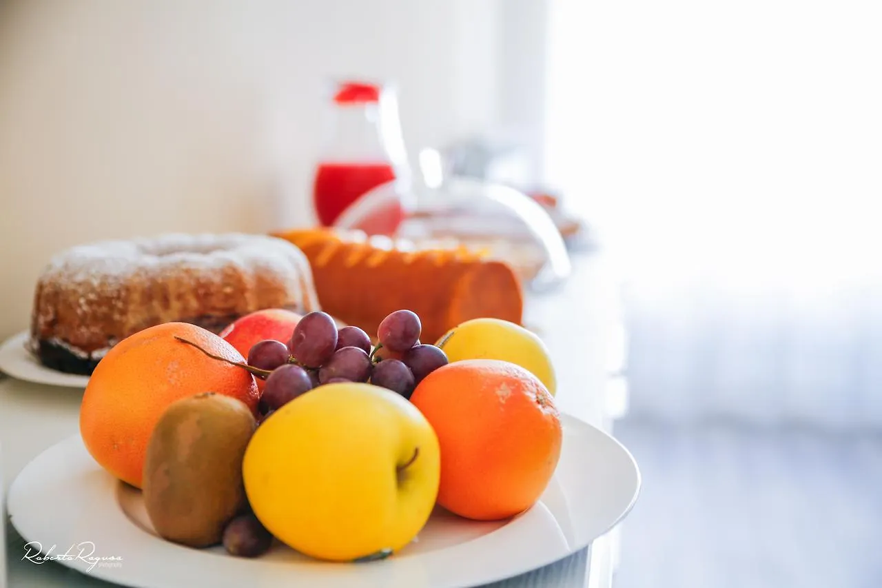 *** Bed & Breakfast Quinto Stabile Rooms&Suite Palermo Italia