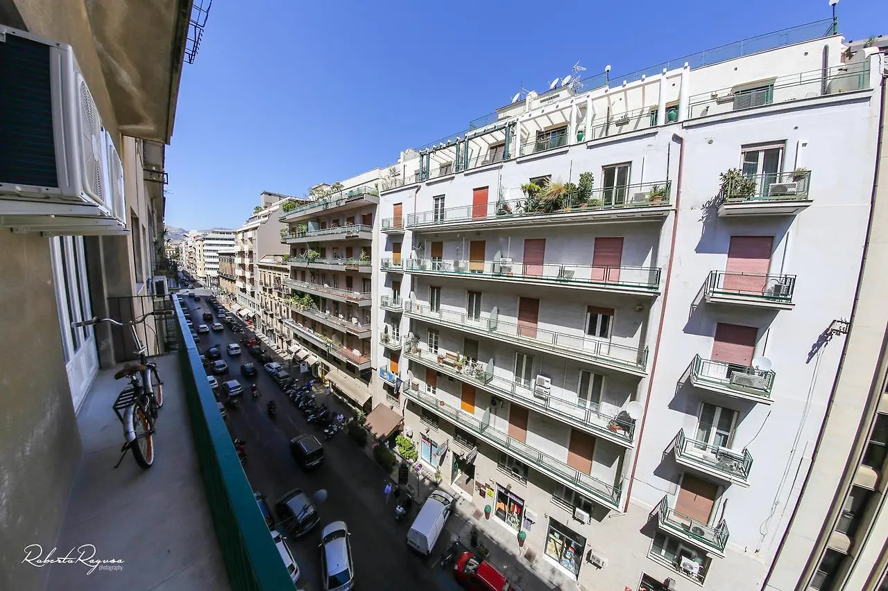 Quinto Stabile Rooms&Suite Palermo Italia