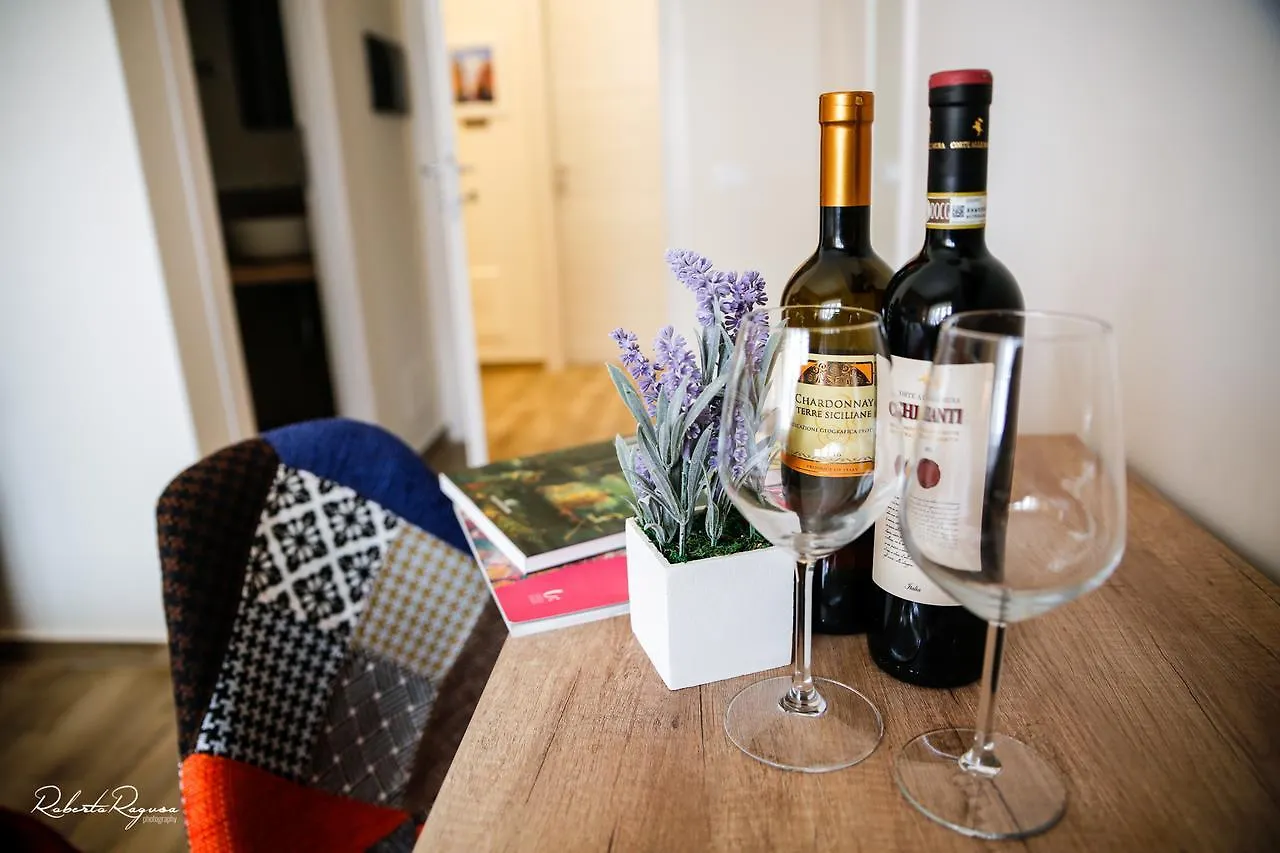 *** Bed & Breakfast Quinto Stabile Rooms&Suite Palermo Italia